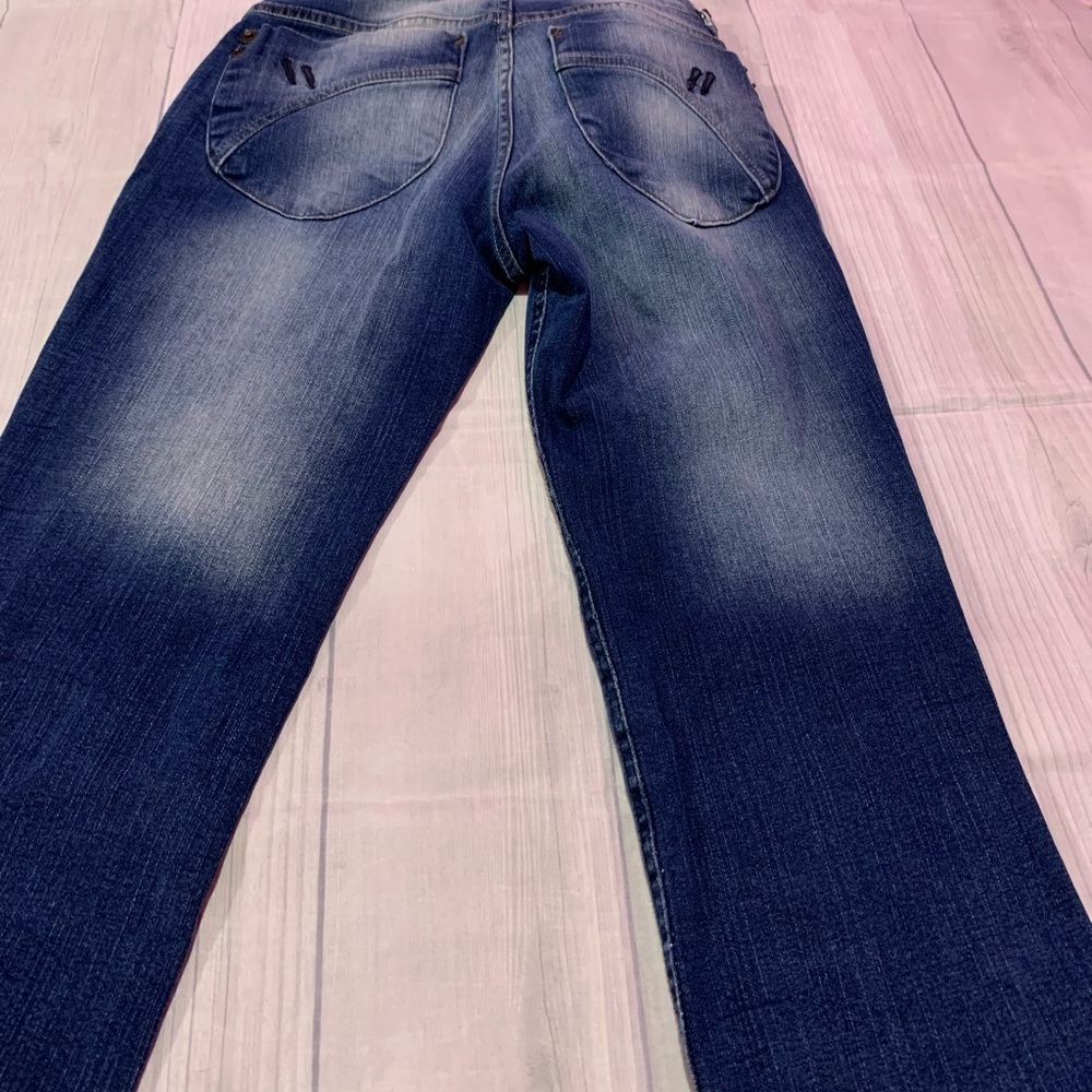 Open up jeans